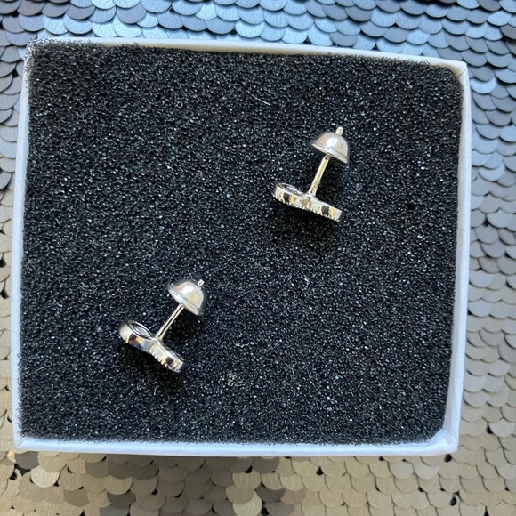 New Silver Infinity Earrings - Picture 3 of 6